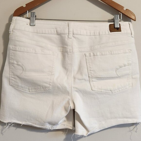American Eagle Women's White Jean Shorts Size 14 - Picture 6 of 14